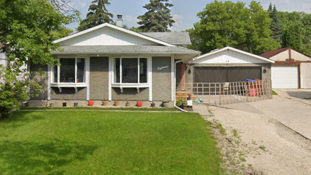 18 Marchant Crescent