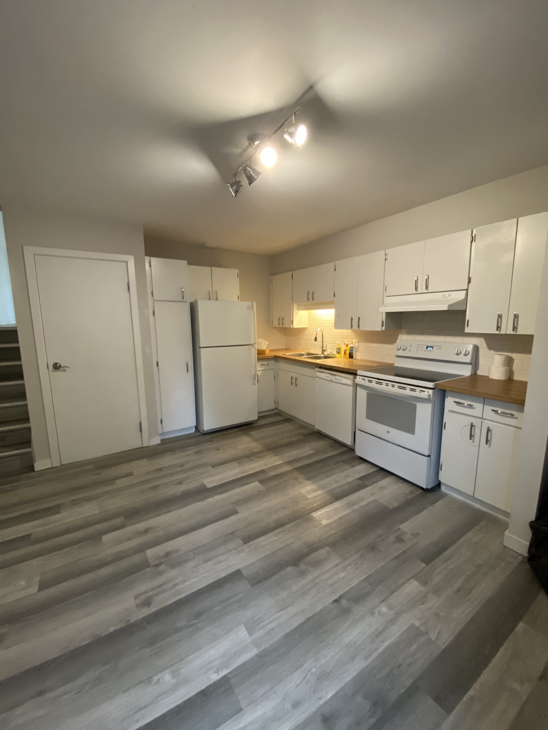 24 Taft Crescent