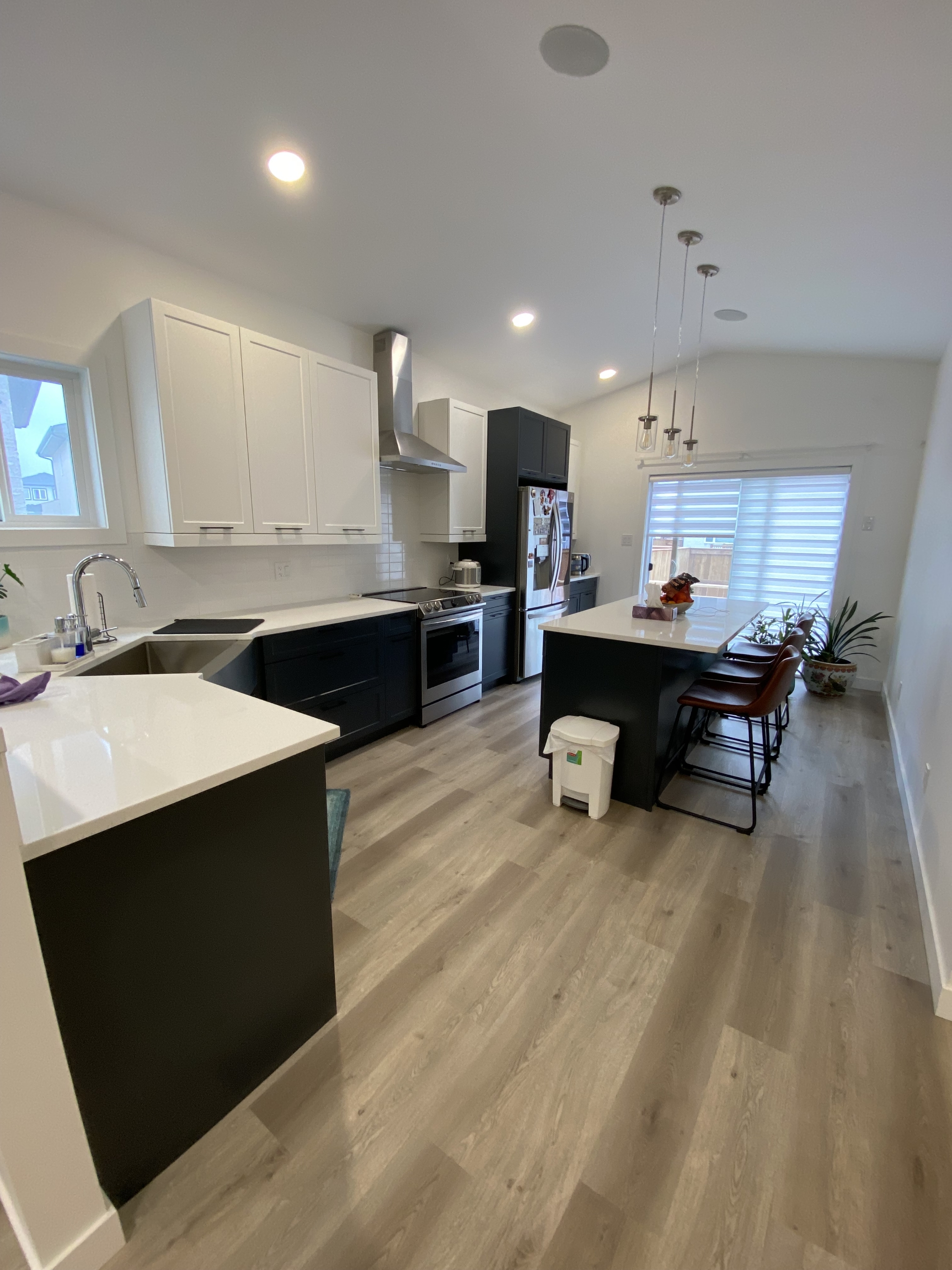 122 Douglas Henning Bay