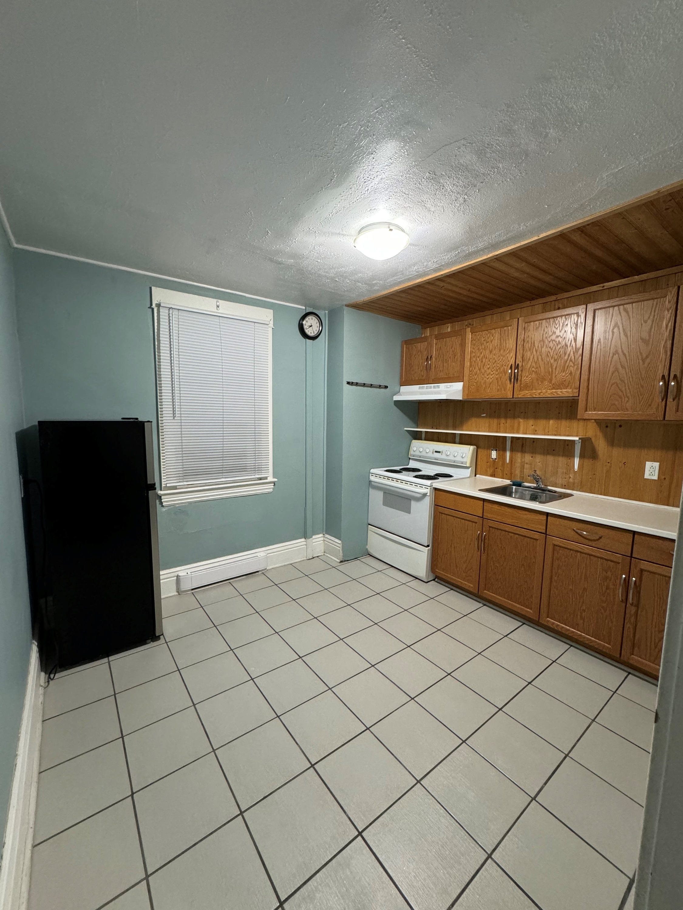 B-890 Home Street