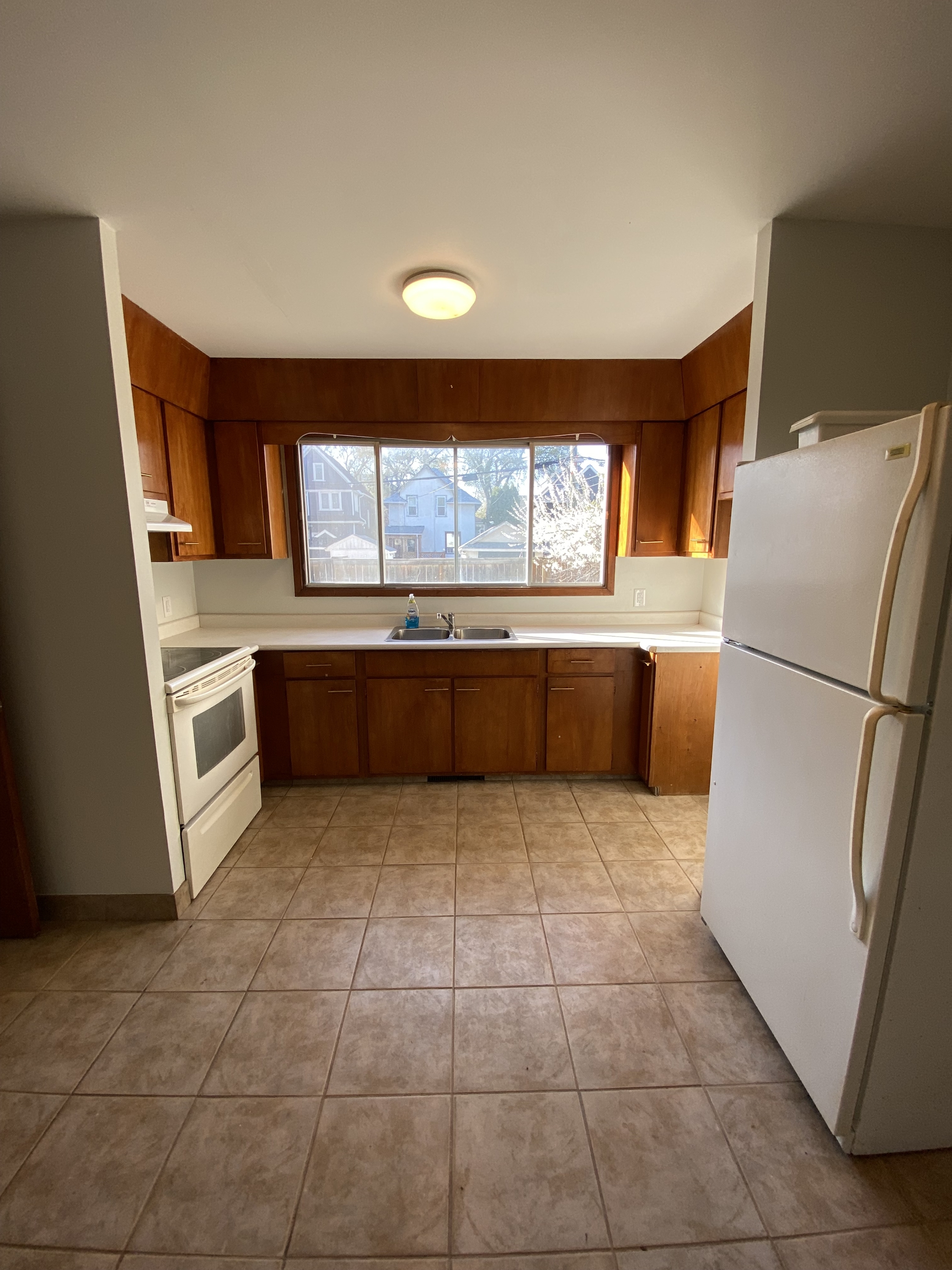 607 Mulvey Avenue - 1